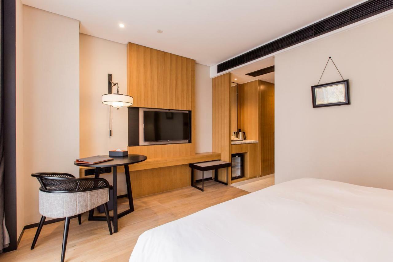 Howard Johnson By Wyndham Life Zhuoyuan Νινγκμπό Εξωτερικό φωτογραφία